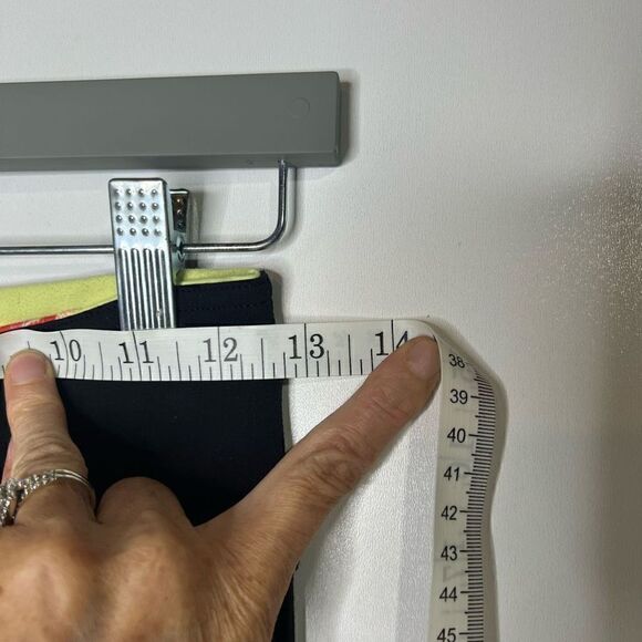 Lululemon Wunder Under Crop Capri Full On Luon Reversible Floral Quilt - Picture 7 of 12